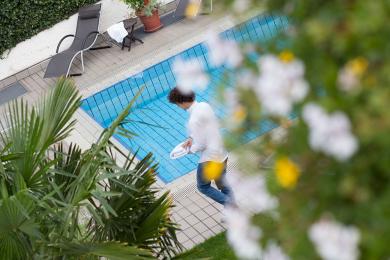 Outdoor pool Villa Freiheim